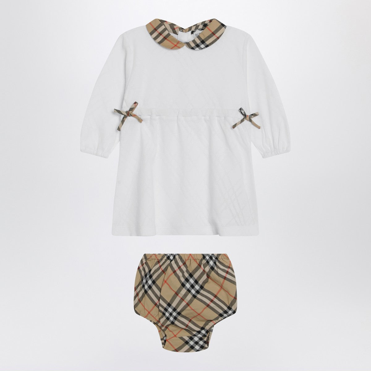 Burberry White set with Check motif trims