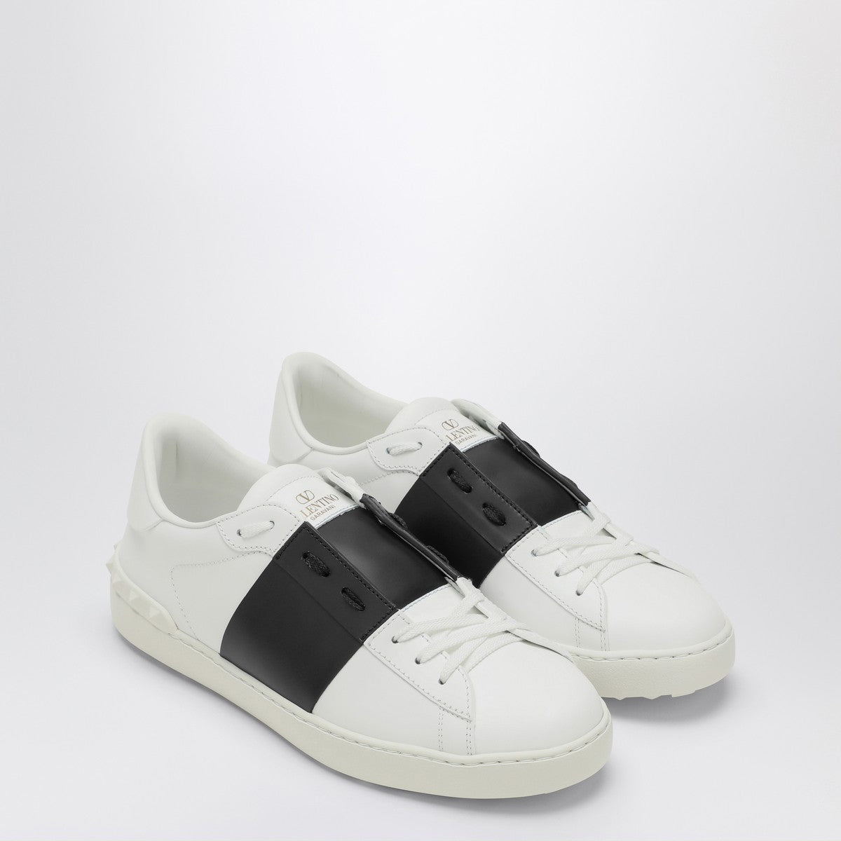 Valentino Garavani White/Black Open sneaker